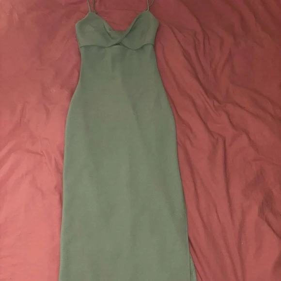 green emerald velvet dress Dynamite (Emerald Green)